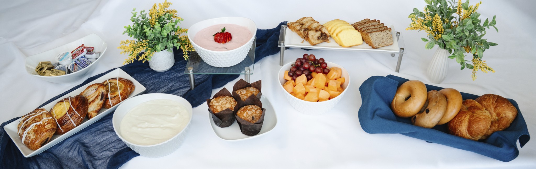 Continental breakfast food image